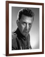 Les Sentiers by la gloire Paths of Glory by Stanley Kubrik with Kirk Douglas, 1957 (b/w photo)-null-Framed Photo