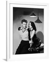 Les tueurs The killers A Man Alone by Robert Siodmak with Burt Lancaster, Ava Gardner, 1946 (d'apre-null-Framed Photo