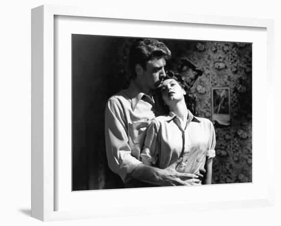 Les tueurs The killers A Man Alone by Robert Siodmak with Burt Lancaster, Ava Gardner, 1946 (d'apre-null-Framed Photo