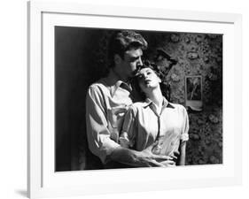 Les tueurs The killers A Man Alone by Robert Siodmak with Burt Lancaster, Ava Gardner, 1946 (d'apre-null-Framed Photo