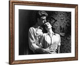 Les tueurs The killers A Man Alone by Robert Siodmak with Burt Lancaster, Ava Gardner, 1946 (d'apre-null-Framed Photo