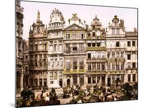 Les Vielles Maisons De La Grande Place, Bruxelles-null-Mounted Giclee Print