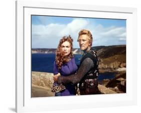 Les Vikings by Richard Fleischer with Kirk Douglas and Janet Leigh en, 1958 (photo)-null-Framed Photo