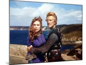 Les Vikings by Richard Fleischer with Kirk Douglas and Janet Leigh en, 1958 (photo)-null-Mounted Photo