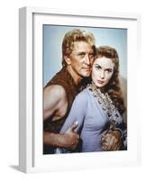 Les Vikings by Richard Fleischer with Kirk Douglas and Janet Leigh en, 1958 (photo)-null-Framed Photo