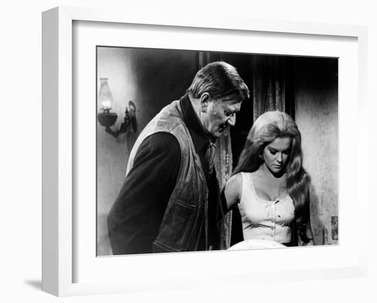 Les Voleurs by Trains THE TRAIN ROBBERS by BurtKennedy with John Wayne and Ann-Margret, 1973 (b/w p-null-Framed Photo