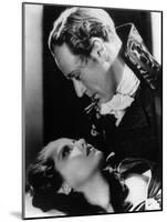 Leslie Howard and Merle Oberon: The Scarlet Pimpernel, 1934-null-Mounted Photographic Print