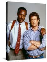 LETHAL WEAPON, 1987 directed by RICHARD DONNER Danny Glover and Mel Gibson (photo)-null-Stretched Canvas