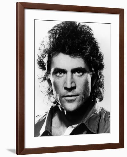 LETHAL WEAPON, 1987 directed by RICHARD DONNER Mel Gibson (b/w photo)-null-Framed Photo