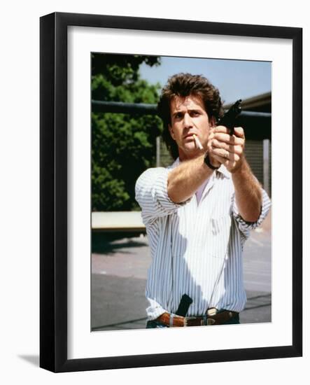 LETHAL WEAPON, 1987 directed by RICHARD DONNER Mel Gibson (photo)-null-Framed Photo