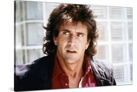 LETHAL WEAPON, 1987 directed by RICHARD DONNER Mel Gibson (photo)-null-Stretched Canvas
