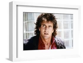 LETHAL WEAPON, 1987 directed by RICHARD DONNER Mel Gibson (photo)-null-Framed Photo