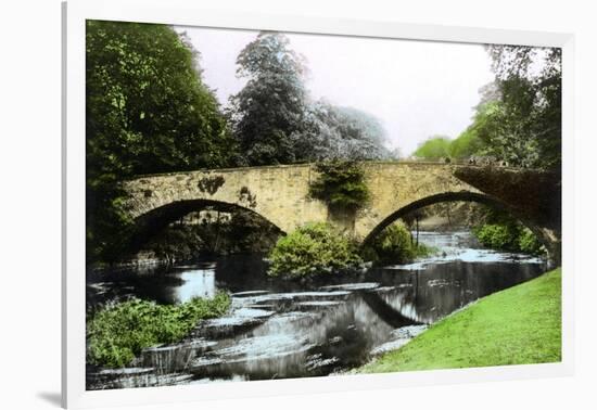 Leven's Bridge, Kendal, Cumbria, 1926-null-Framed Giclee Print