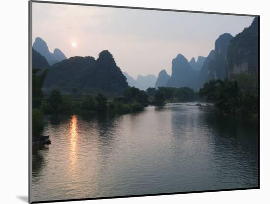 Li River in Yangshuo, Near Guilin, Guangxi Province, China-Kober Christian-Mounted Photographic Print