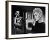 Liaisons Secretes STRANGERS WHEN WE MEET by Richard Quine with Kim Novak and Kirk Douglas, 1960 (b/-null-Framed Photo