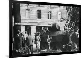 Liberation of Paris, August 1944-null-Framed Giclee Print