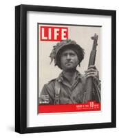 LIFE GI in Normandy 1944-null-Framed Art Print