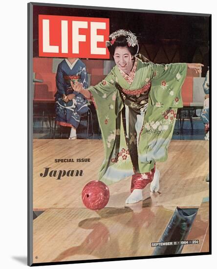 LIFE Kimono Lady - Japan 1964-null-Mounted Art Print