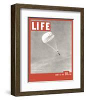 LIFE Parachute Test 1937-null-Framed Art Print
