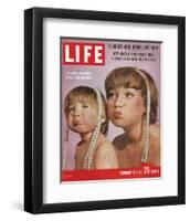 LIFE Shirley MacLaine & Daughter-null-Framed Art Print