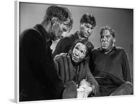 Lifeboat by Alfred Hitchcock with Hume Cronyn, Mary Anderson, John Hodiak and William Bendix., 1944-null-Framed Photo