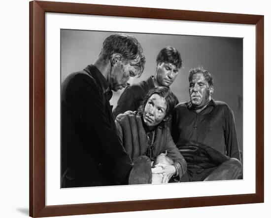 Lifeboat by Alfred Hitchcock with Hume Cronyn, Mary Anderson, John Hodiak and William Bendix., 1944-null-Framed Photo