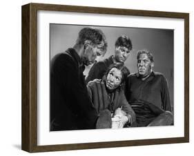 Lifeboat by Alfred Hitchcock with Hume Cronyn, Mary Anderson, John Hodiak and William Bendix., 1944-null-Framed Photo