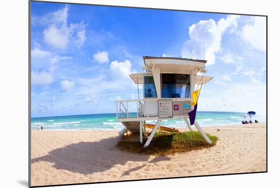 Lifeguard Hut on the Beach, Fort Lauderdale, Florida, USA-null-Mounted Photographic Print
