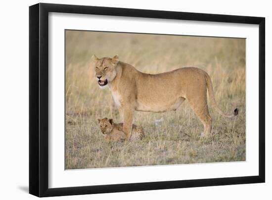 Lil Protection-Susann Parker-Framed Photographic Print