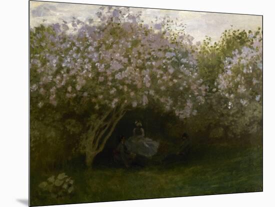 Lilas gris, dit le repos sous les lilas-Claude Monet-Mounted Giclee Print