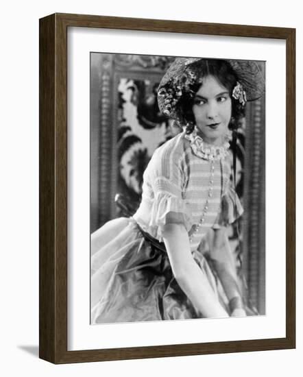 Lillian Gish: La Bohème, 1925-null-Framed Photographic Print