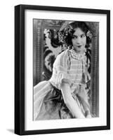 Lillian Gish: La Bohème, 1925-null-Framed Photographic Print