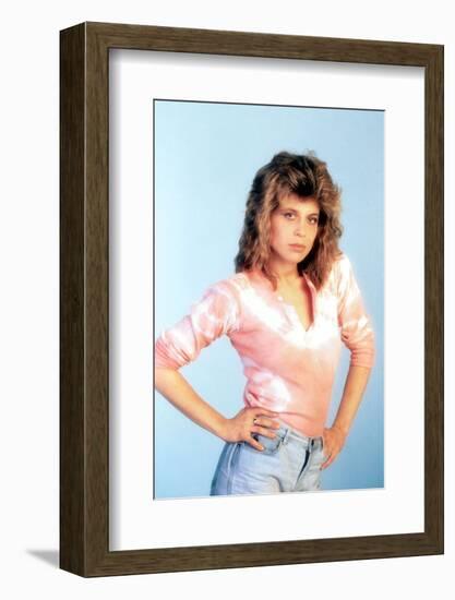 LINDA HAMILTON. "THE TERMINATOR" [1984], directed by JAMES CAMERON.-null-Framed Photographic Print