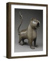 Lion à queue articulée-null-Framed Giclee Print