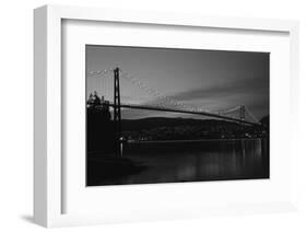 Lions Gate Bridge, Burrard Inlet, Vancouver, British Columbia-Paul Souders-Framed Photographic Print