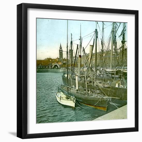 Liverpool (England), St, George's Docks-Leon, Levy et Fils-Framed Photographic Print