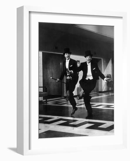 Living It Up, Jerry Lewis, Dean Martin, 1954-null-Framed Photo