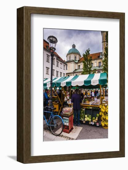 Ljubljana Central Market on a Saturday in Vodnikov Trg, Ljubljana, Slovenia, Europe-Matthew Williams-Ellis-Framed Photographic Print