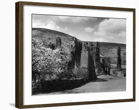 Llanthony Abbey-Fred Musto-Framed Photographic Print