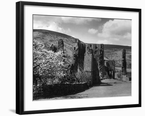 Llanthony Abbey-Fred Musto-Framed Photographic Print