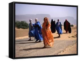 Local People Travel the Road Between Nouadhibou and Mouackchott, Mauritania-Jane Sweeney-Framed Stretched Canvas