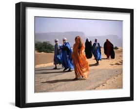 Local People Travel the Road Between Nouadhibou and Mouackchott, Mauritania-Jane Sweeney-Framed Premium Photographic Print