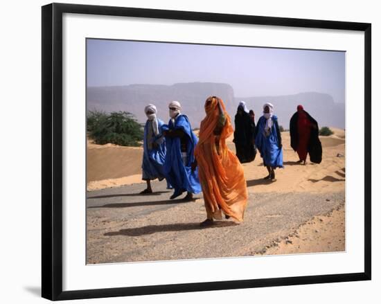 Local People Travel the Road Between Nouadhibou and Mouackchott, Mauritania-Jane Sweeney-Framed Photographic Print