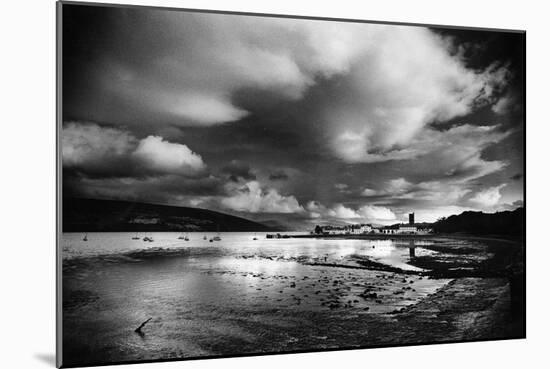 Loch Fynne, Inverary, Argyllshire, Scotland-Simon Marsden-Mounted Premium Giclee Print