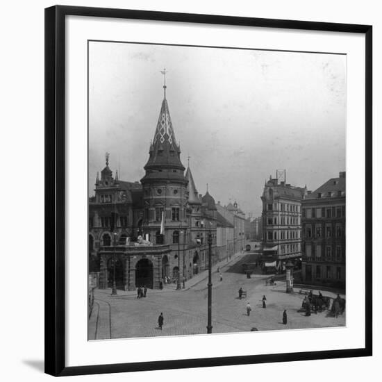 Löwenbräu Keller and Stiglmaierplatz, Munich, Germany, C1900s-Wurthle & Sons-Framed Photographic Print