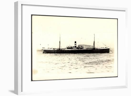 Logicean, Dampfschiff Vor Anker, Stadtblick-null-Framed Giclee Print