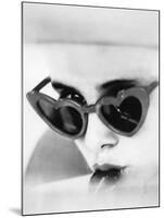 LOLITA, 1962 directed by STANLEY KUBRICK Sue lyon (b/w photo)-null-Mounted Photo