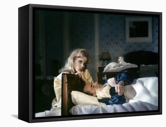 LOLITA, 1962 directed by STANLEY KUBRICK Sue lyon / James Mason (photo)-null-Framed Stretched Canvas