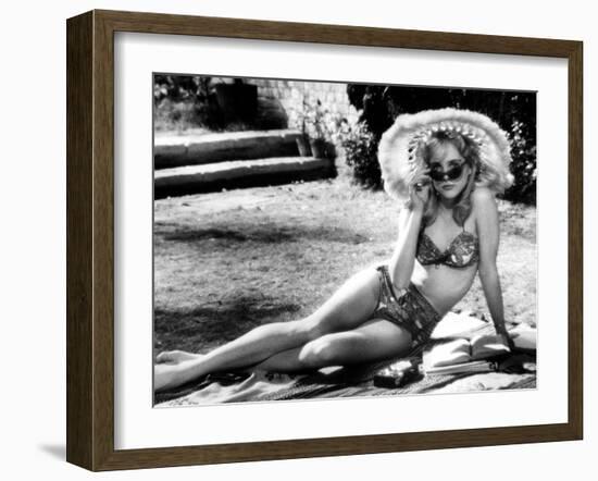 Lolita, Sue Lyon, 1962-null-Framed Photo