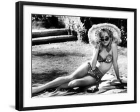 Lolita, Sue Lyon, 1962-null-Framed Photo